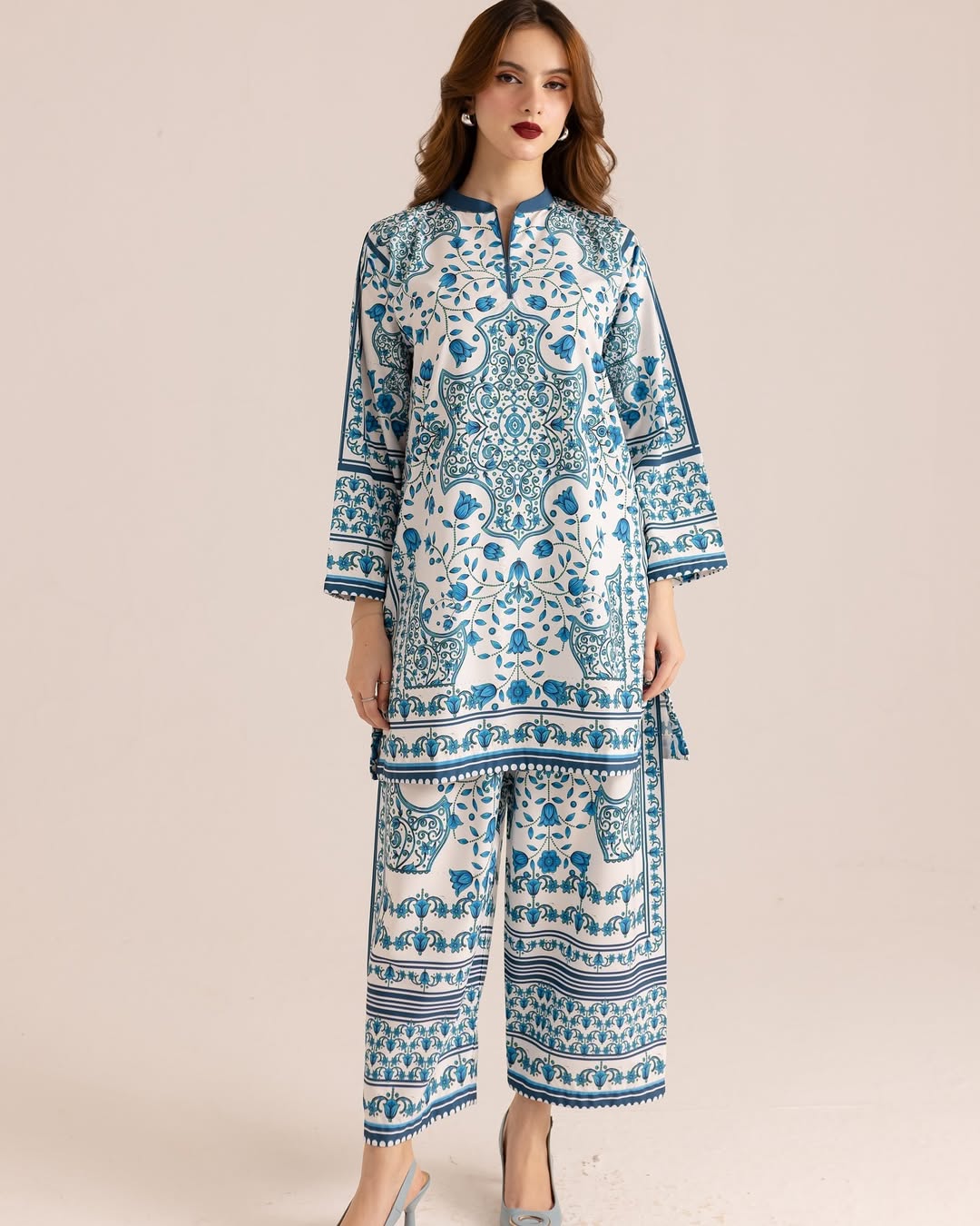 LEV-A011 – 2PC Printed Co-Ord Set (White blue)