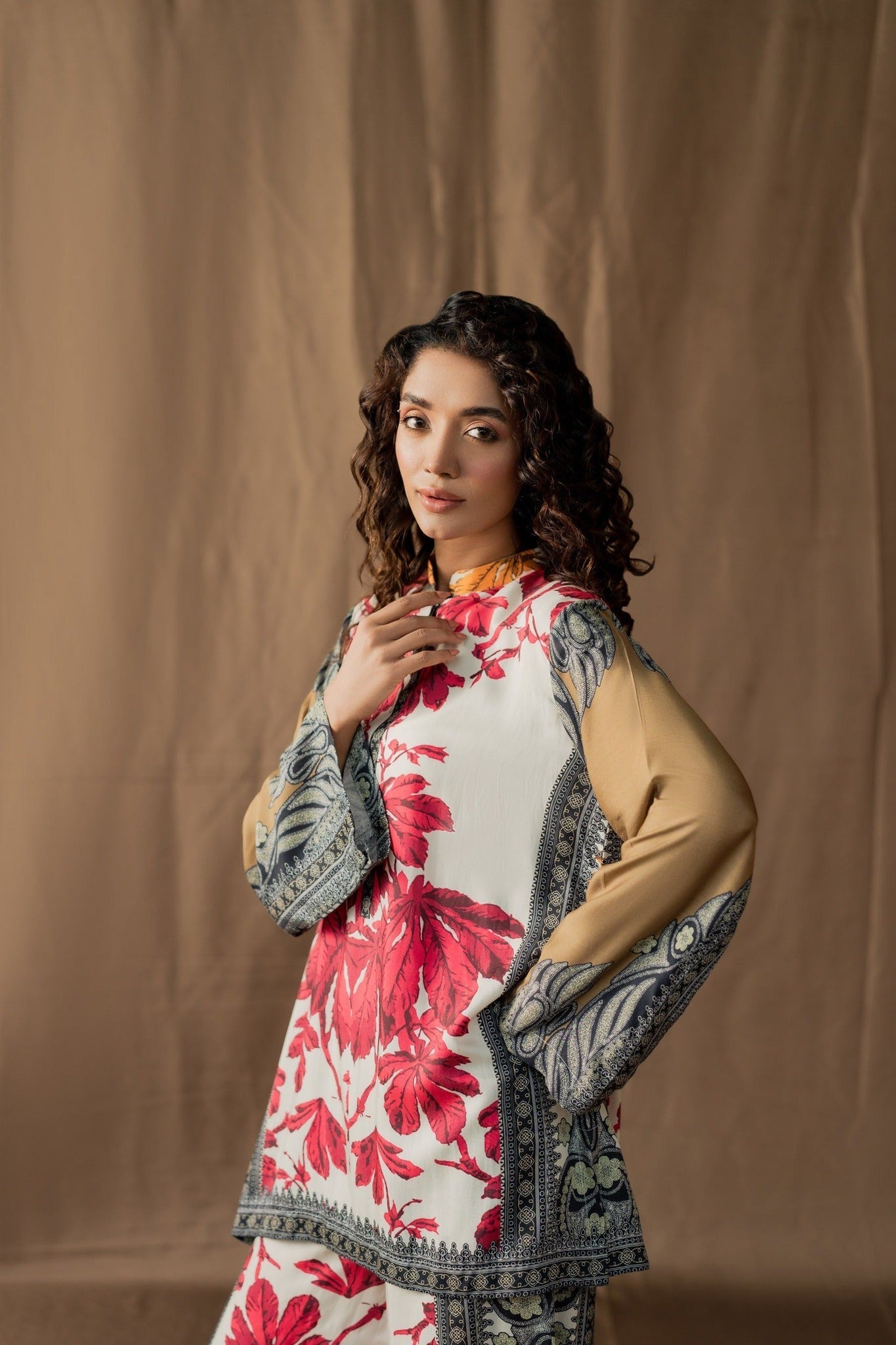 LEV-A003 – 2PC Printed Co-Ord Set ( White Red )