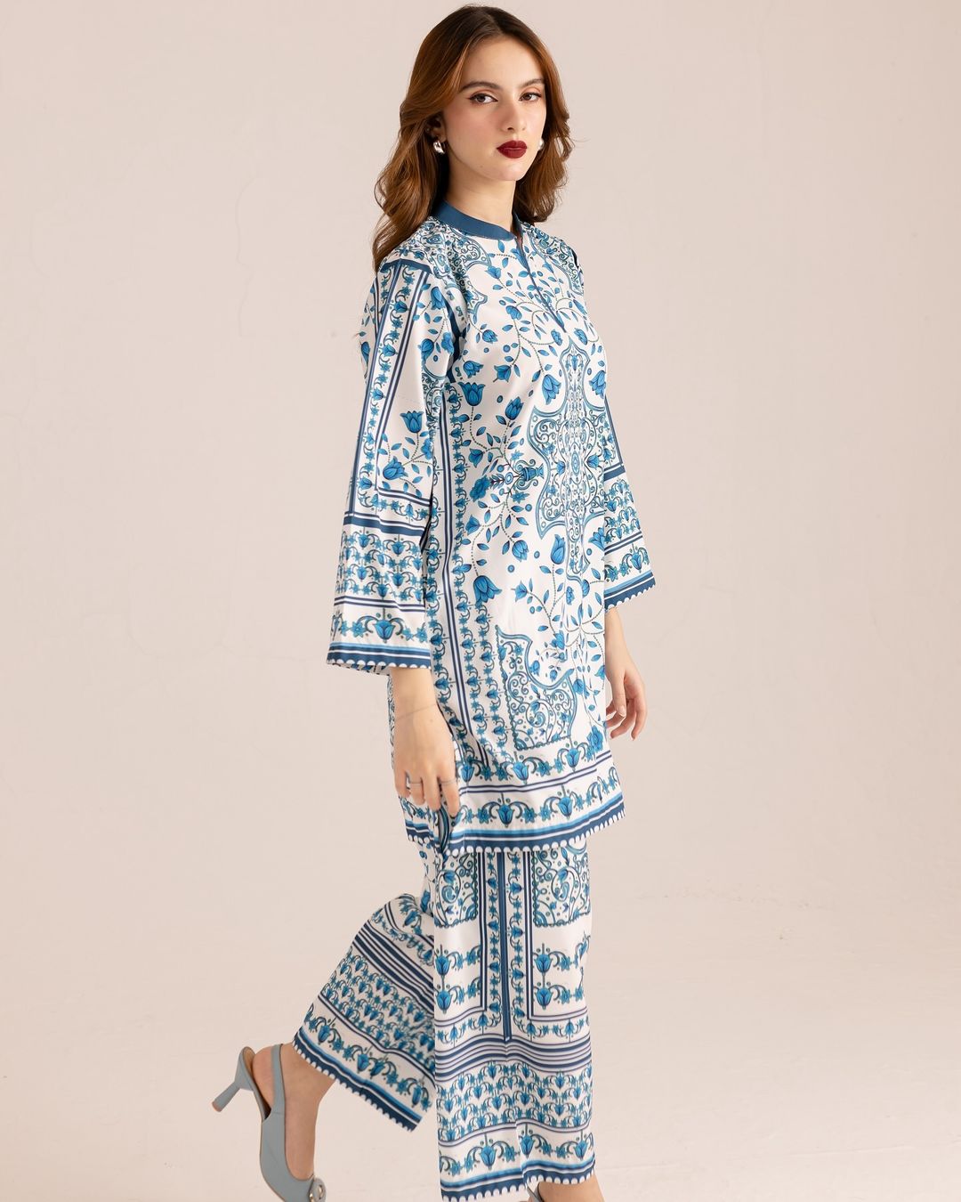 LEV-A011 – 2PC Printed Co-Ord Set (White blue)