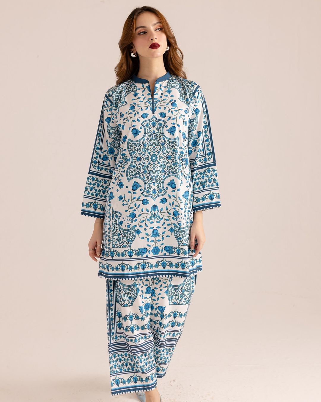 LEV-A011 – 2PC Printed Co-Ord Set (White blue)